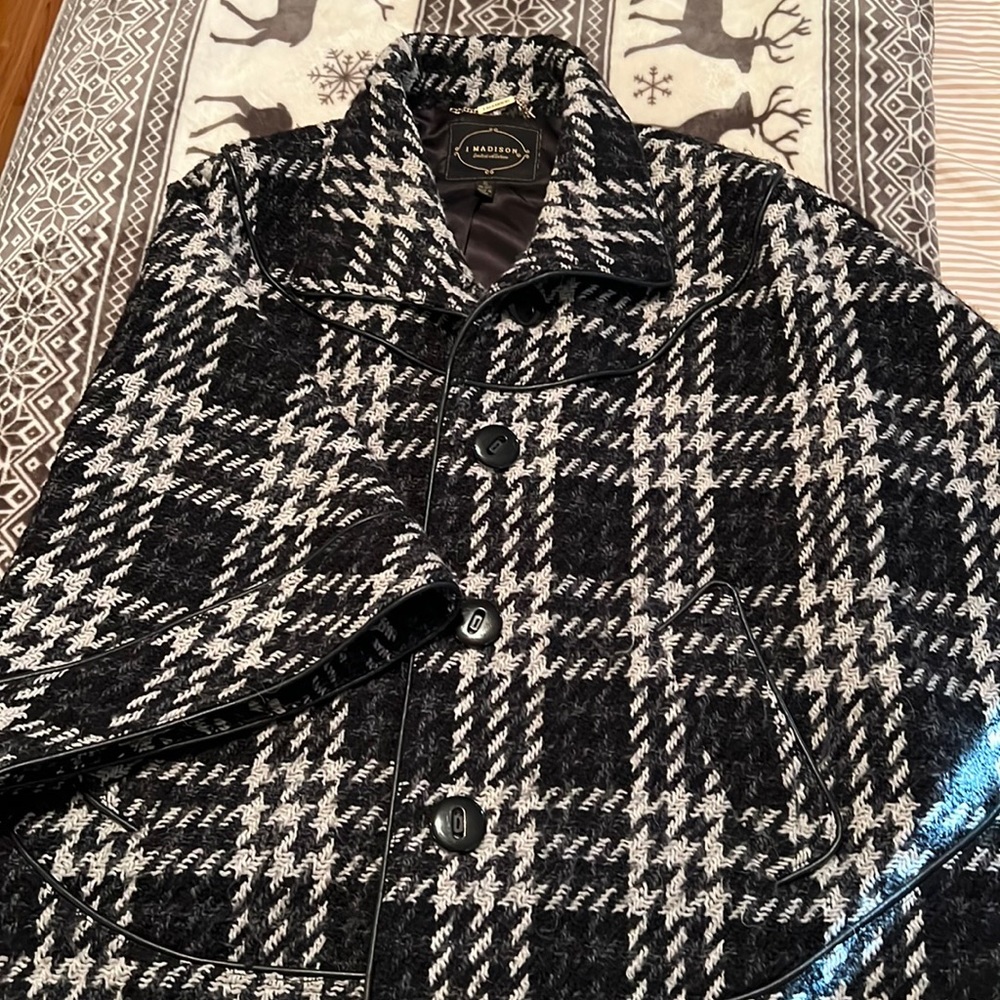 I Madison Wool Cape